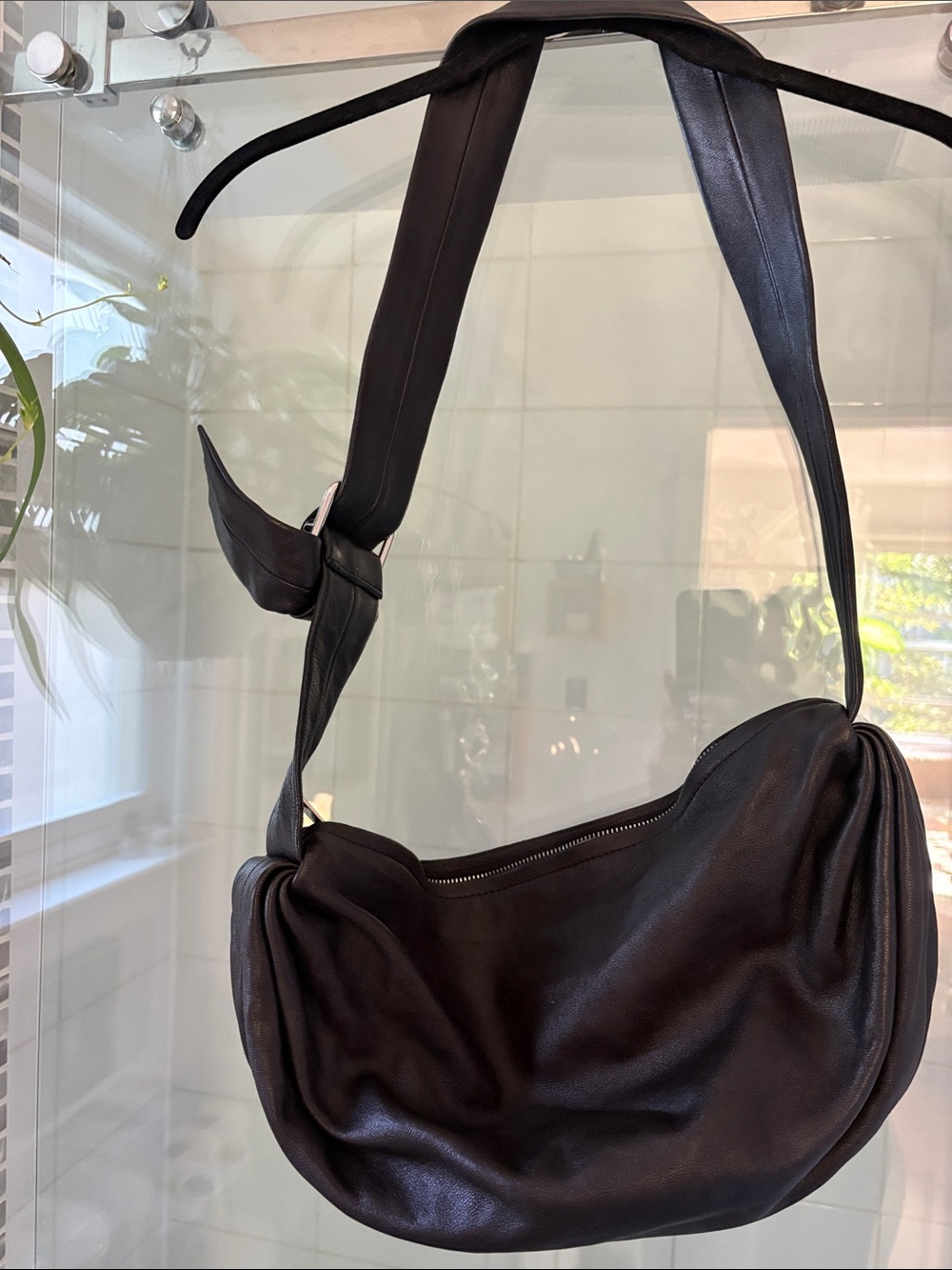 Cos Swing crossbody in Black